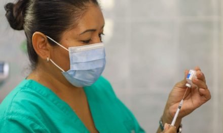 COMIENZAN A VACUNAR CONTRA LA INFLUENZA EN TODOS LOS CENTROS DE SALUD