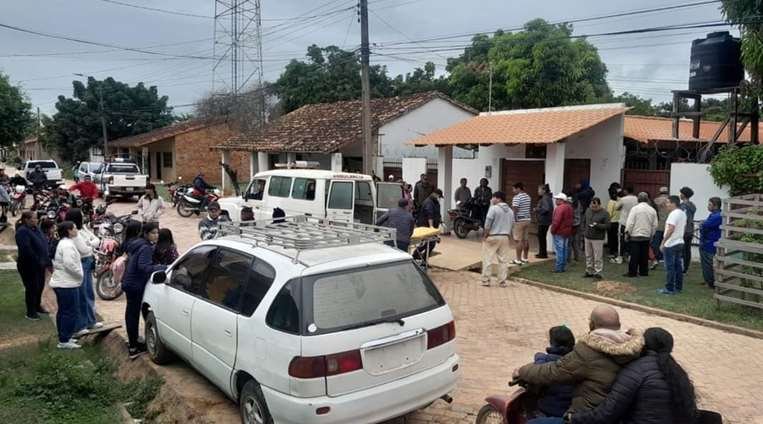 ACRIBILLAN A UN HOMBRE EN UN RESTAURANTE EN SANTA ANA DEL YACUMA