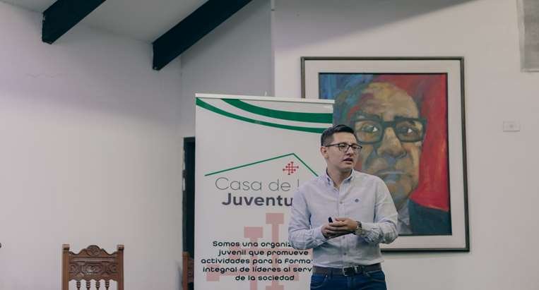 BOLIVIANO CONOCERÁ AL REY DE ESPAÑA EN EL ENCUENTRO DE JÓVENES LÍDERES IBEROAMERICANOS