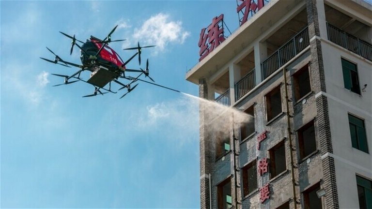 ESPECTACULARES DRONES  EN CHINA APAGAN FUEGOS EN EDIFICIOS DE GRAN ALTURA