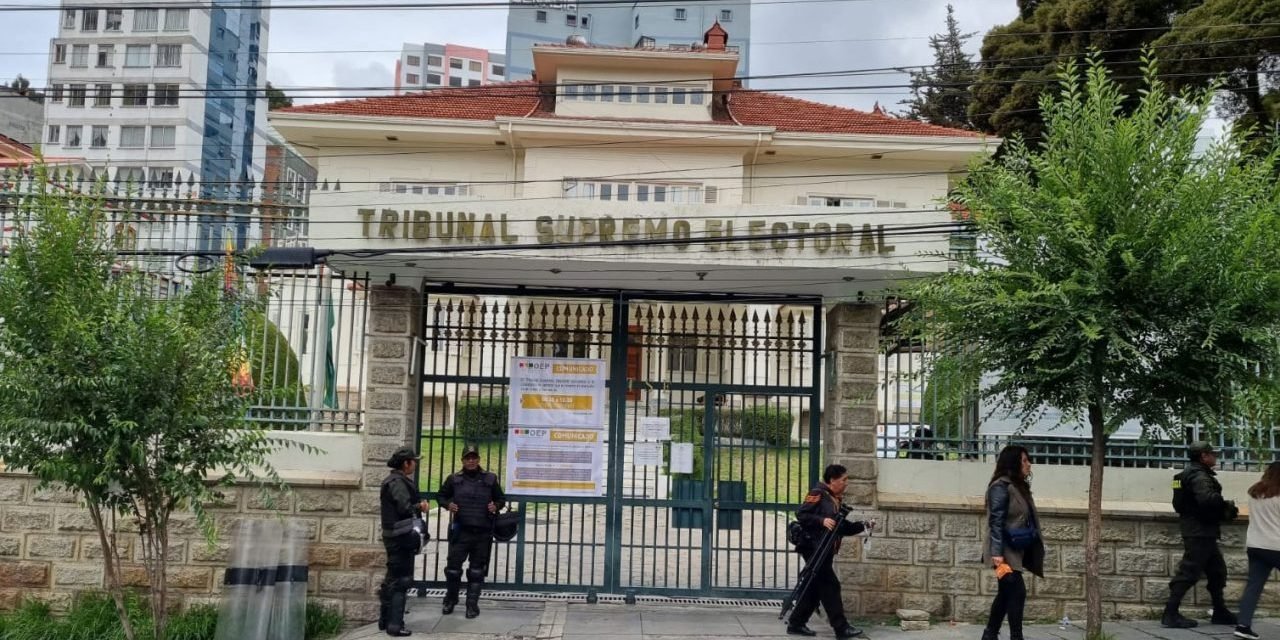 TSE DECIDE RECHAZA CONGRESO ‘ARCISTA’ DEL MAS POR INCUMPLIMIENTO DE REQUISITOS