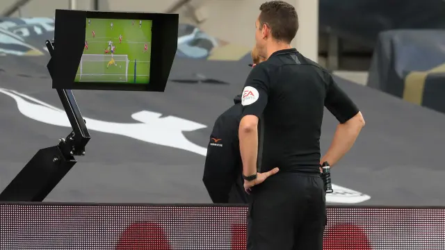 LEAGUE LOS CLUBES REALIZARÁN UNA VOTACIÓN PARA ELIMINAR EL VAR LA PRÓXIMA TEMPORADA