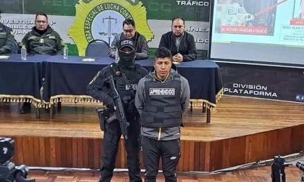 APREHENDEN A MILITARES QUE CONDUCÍAN TANQUETAS EN EL FALLIDO GOLPE DE ESTADO