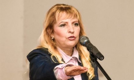 INVESTIGAN ASESINATO DE ALCALDESA Y SU GUARDAESPALDAS EN MÉXICO