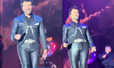 FUROR  EN EL ESCENARIO POR SEXIS PANTALONES APRETADOS DE ALEJANDRO FERNÁNDEZ