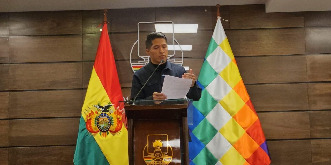 ANDRÓNICO DEFIENDE SESIÓN DE ASAMBLEA Y PIDE PROMULGAR LEYES SANCIONADAS
