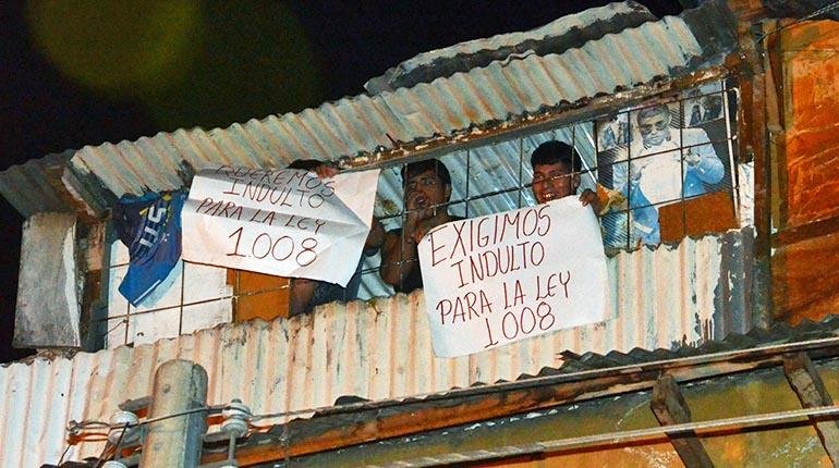 RECLUSOS DE CINCO CÁRCELES DEL PAÍS EXIGEN EL DECRETO DE INDULTO