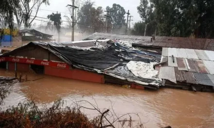 CHILE EN ALERTA MÁXIMA POR FUERTES VIENTOS Y LLUVIAS INTENSAS