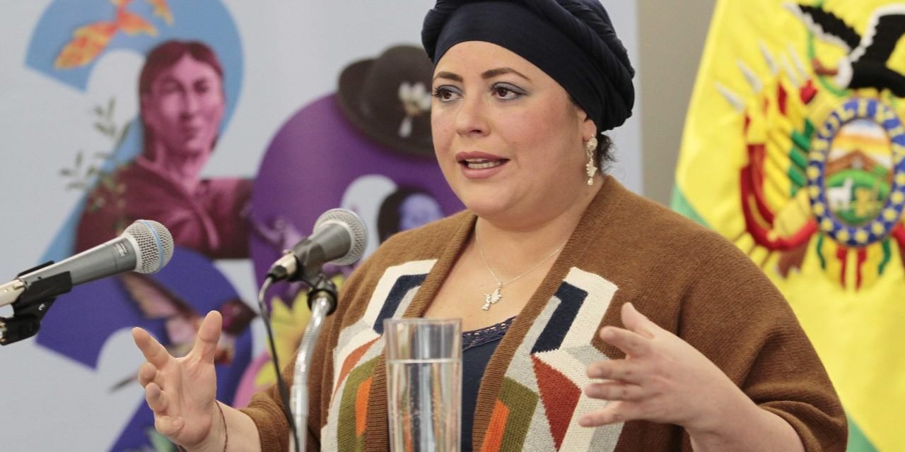 MINISTRA DE LA PRESIDENCIA DESCARTA CRISIS DE GABINETE