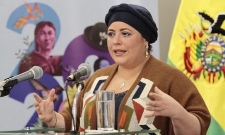 MINISTRA DE LA PRESIDENCIA DESCARTA CRISIS DE GABINETE