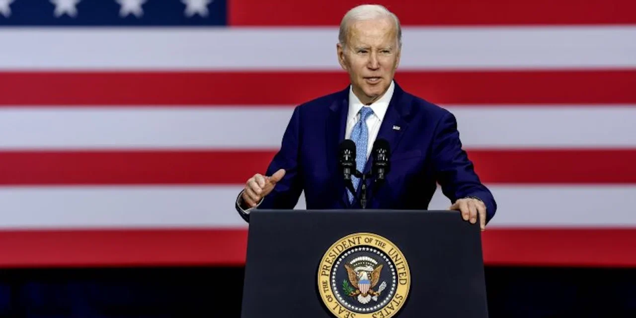 BIDEN PROMETE QUE SEGUIRÁ CON SU CANDIDATURA