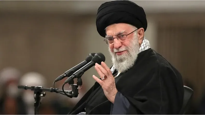 LÍDER SUPREMO DE IRÁN ORDENÓ  ATACAR ISRAEL COMO RESPUESTA AL ASESINATO DEL JEFE DE HAMAS
