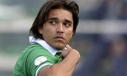 MARTINS SUGIERE AVERIGUAR CUÁNTO RECIBEN LOS DIRIGENTES