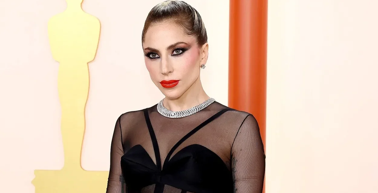 EL NUEVO LOOK DE LADY GAGA SORPRENDIÓ A SUS SEGUIDORES: “NO LUCE COMO ELLA”