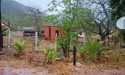 LLUVIA PERMITE DAR UN RESPIRO A ROBORE POR LOS INCENDIOS