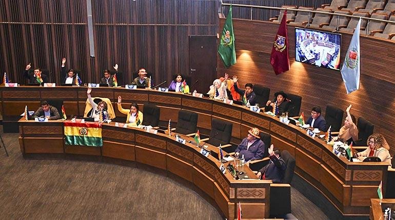 SENADO APRUEBA LEY QUE SUSPENDE ELECCIONES PRIMARIAS