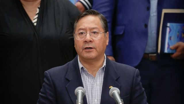 ARCE INSISTE CON REFERÉNDUM Y VUELVE A ENVIAR PREGUNTAS AL TRIBUNAL ELECTORAL