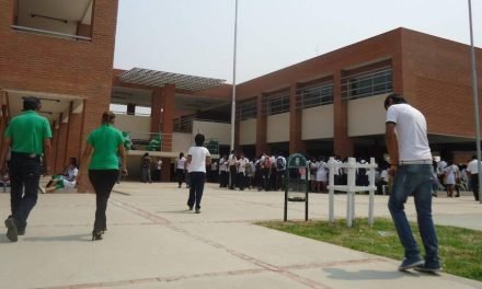 SANTA CRUZ Y LA PAZ RETOMAN LAS CLASES PRESENCIALES