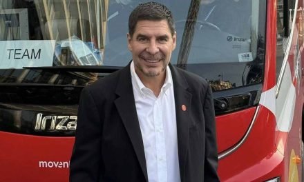 ‘ESTOY AQUÍ PARA AYUDAR A TENDER PUENTES’ LES DICE CLAURE A EVO Y ARCE