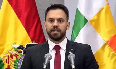 GOBIERNO DENUNCIA QUE EVO USA VAGONETA LUJOSA DE UNA JOVEN CON MADRE “NARCOTRAFICANTE”