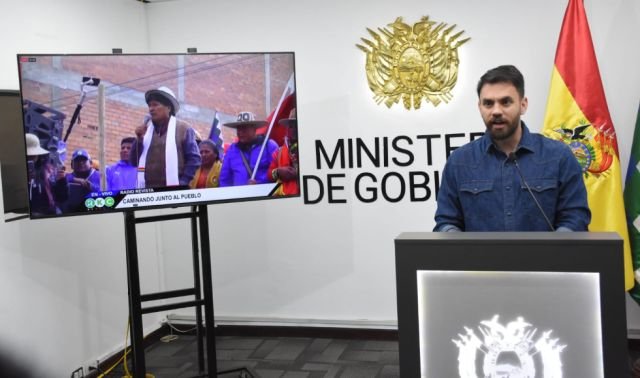 ‘EVO MORALES PASÓ DE SER  VÍCTIMA DE UN GOLPE DE ESTADO A SER  GOLPISTA CONFESO’ DICE DEL CASTILLO