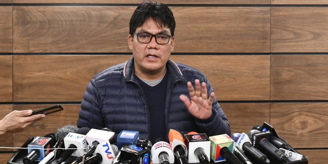 HÉCTOR ARCE PIDE A IVÁN LIMA QUE SEA SU ABOGADO PARA INVESTIGAR A LOS HIJOS DEL PRESIDENTE