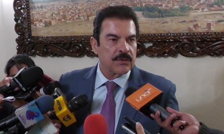 MANFRED ASEGURA QUE SABE CÓMO SOLUCIONAR EL TEMA ECONÓMICO Y QUE EL PAÍS SEA RICO