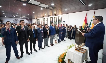 FISCAL GENERAL POSESIONÓ A LOS NUEVE FISCALES DEPARTAMENTALES DEL PAÍS