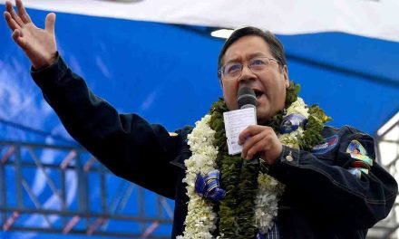 ARCE ANUNCIA DESBLOQUEO GRADUAL ‘QUEREMOS VIVIR EN PAZ, EN TRANQUILIDAD ’AFIRMÓ