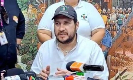 CÍVICOS CRUCEÑOS RECHAZAN NUEVA DISTRIBUCIÓN DE ESCAÑOS