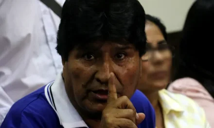 «LUCHO DIJO QUE LA FAMILIA ES SAGRADA»:  RESPONDIÓ EVO CUANDO LE PREGUNTARON SOBRE SU HIJA