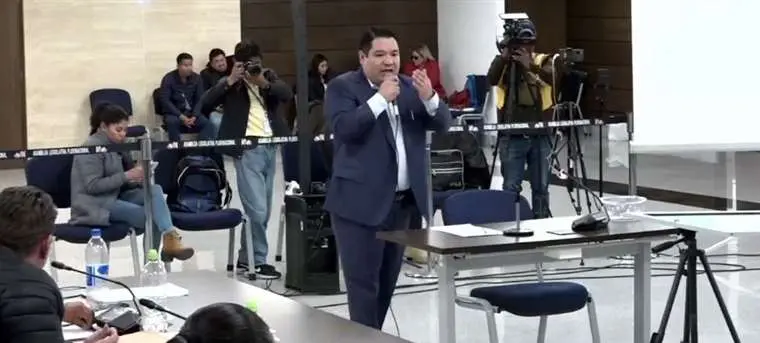 ROGER MARIACA ES EL CUARTO FISCAL DESIGNADO EN ASAMBLEA CON LA NUEVA CONSTITUCIÓN