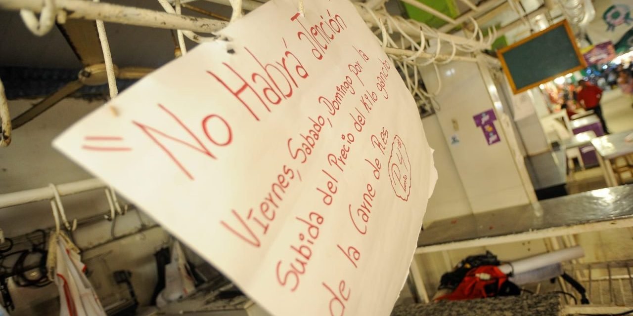 CARNICEROS VAN A PARO INDEFINIDO Y SUBEN PRECIOS DE VARIOS PRODUCTOS