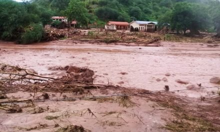 INTENSAS LLUVIAS EN TARIJA DEJAN UNA PERSONA SIN VIDA