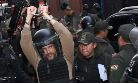 A EVO SE  LE TERMINA SU «SUEÑO ENFERMIZO» DE BUSCAR LA REELECCIÓN INDEFINIDA DICE CAMACHO