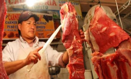 CARNICEROS FRENAN PARO Y ESPERAN REUNIÓN CON EL GOBIERNO