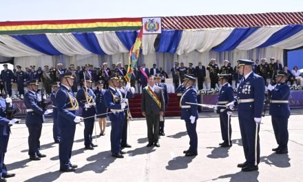 LUIS ARCE PIDE A LA FAB ESTAR «PREPARADA» PARA DEFENDER LOS RECURSOS NATURALES