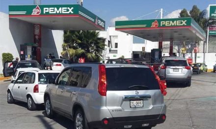 RECRUDECEN LAS FILAS POR COMBUSTIBLE EN COCHABAMBA