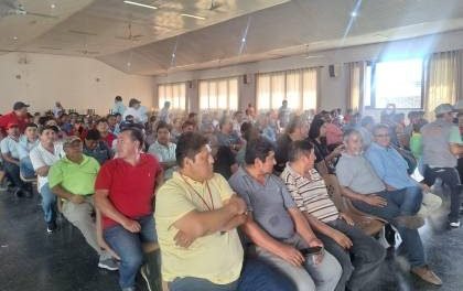 MICREROS LEVANTAN EL PARO Y DICEN QUE DESDE ESTE VIERNES COBRARÁN BS 2,50