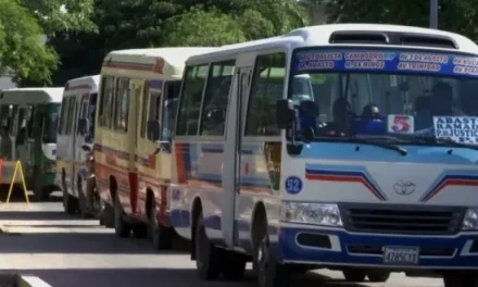 TRANSPORTE DA PLAZO DE 48 HORAS A LA ALCALDÍA PARA SOLUCIONAR INCREMENTO DEL PASAJE