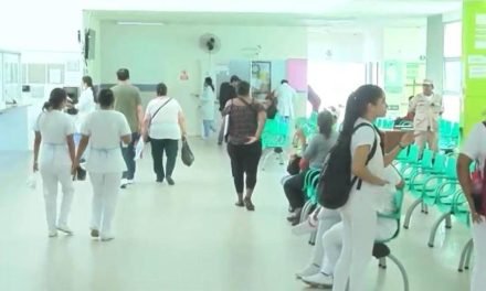 TRABAJADORES DE SALUD ANUNCIAN PARO DE 24 HORAS PARA ESTE MARTES