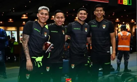 LA SELECCIÓN BOLIVIANA YA ESTÁ EN ECUADOR