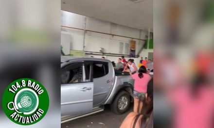 SE AGARRARON A GOLPES POR GASOLINA EN UN SURTIDOR