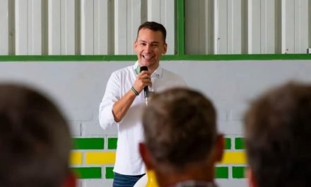 ROMER SAUCEDO SE PROCLAMA GANADOR DE LAS ELECCIONES JUDICIALES