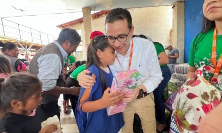 FISCALÍA DEPARTAMENTAL DE SANTA CRUZ ENTREGÓ VÍVERES, ALIMENTOS Y JUGUETES PARA LA FUNDACIÓN “MI CASA”