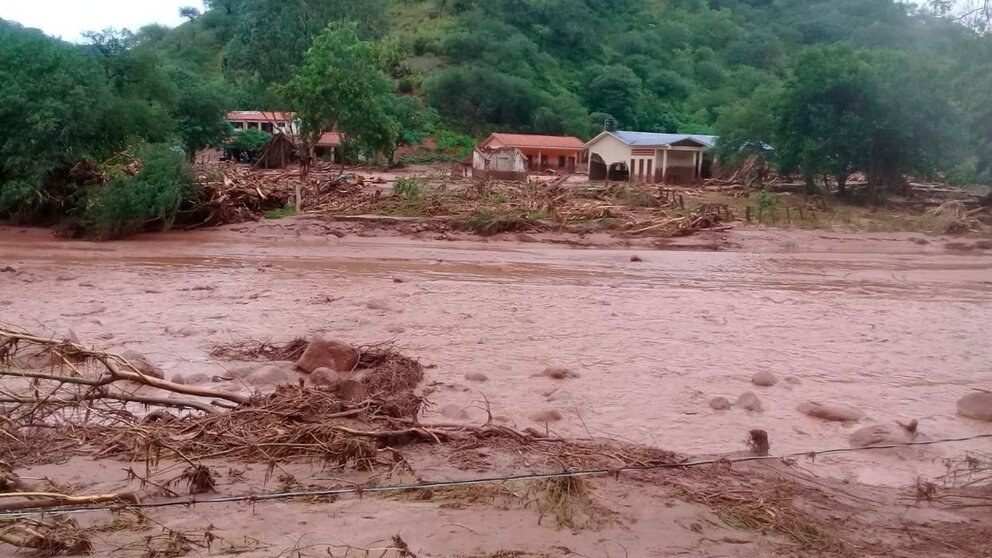 ACTIVAN ALERTA NARANJA POR POSIBLE DESBORDE DE RÍOS EN 8 DEPARTAMENTOS