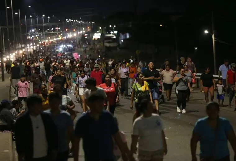 TRÁNSITO CONFIRMA CIERRE DE UN CARRIL DE LA DOBLE VÍA A COTOCA PARA LA ROMERÍA