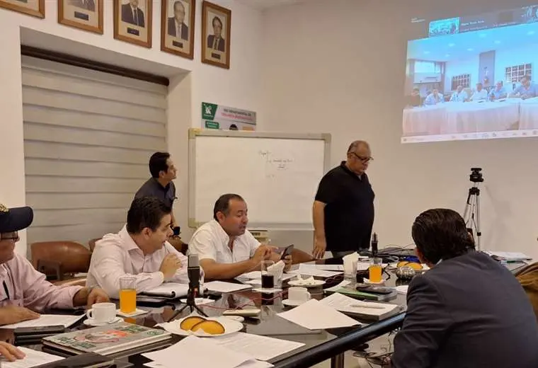 GANADEROS PROPONEN MESA TÉCNICA PARA  PAUSA EN LA REVISIÓN DE LA FUNCIÓN SOCIAL Y ECONÓMICA SOCIAL