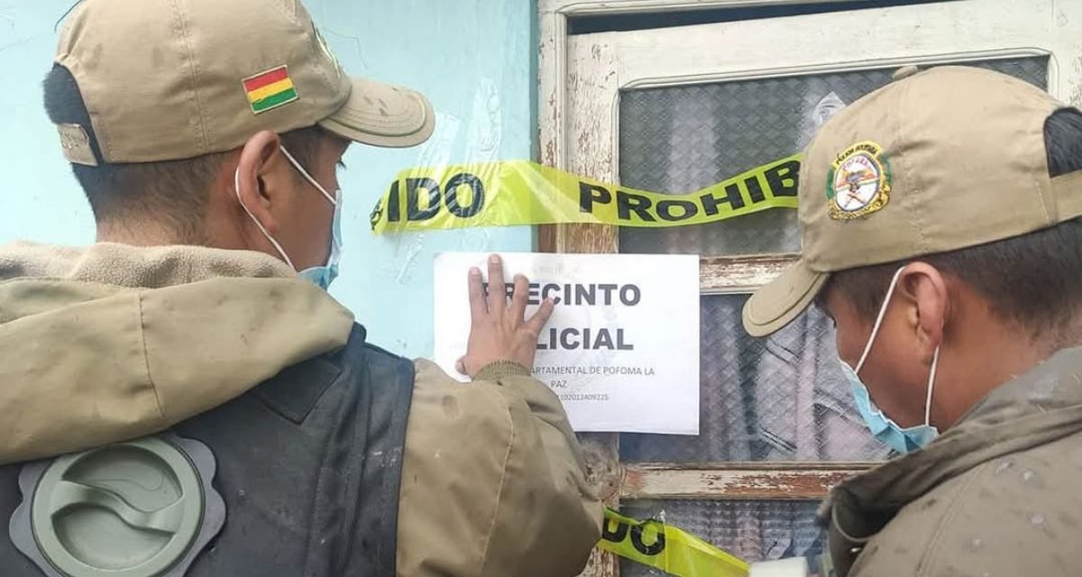 HALLAN GATOS CONGELADOS DENTRO DE UN REFRIGERADOR Y OTROS MUERTOS EN EL BAÑO DE UNA VIVIENDA