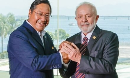 LULA Y ARCE HABLAN DE CONSTRUIR NUEVA PLANTA